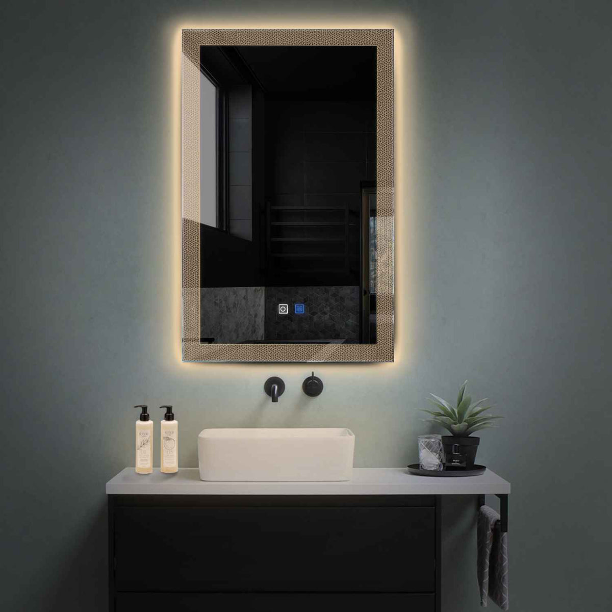 LED Spiegel Vertikal | Touch-Schalter | Anti-Beschlag-Funktion | Warmweißes Licht - Reyze Seria Simetria Model 4