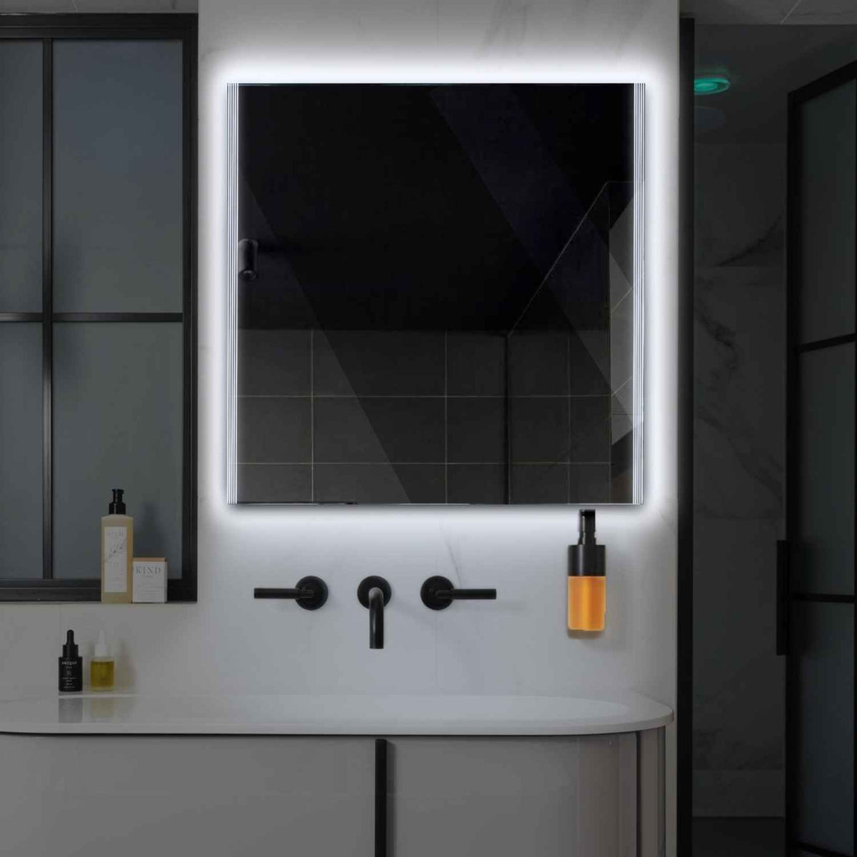 LED Spiegel Quadratisch | Wandschalter-Steuerung | Kaltweißes Licht - Reyze Seria Edge Model 7