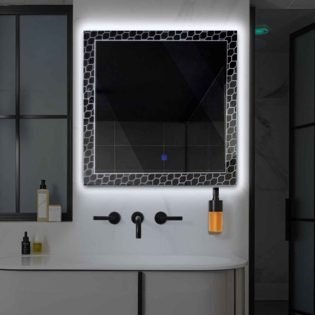 LED Spiegel Quadratisch | Touch-Schalter | Kaltweißes Licht - Reyze Seria Official Model 7